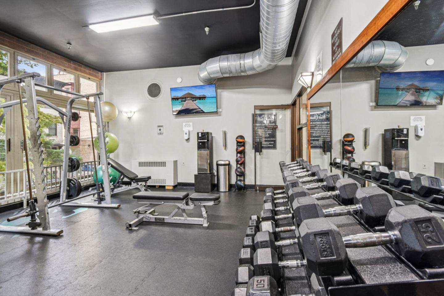 100 West Chestnut Apartments Image 10