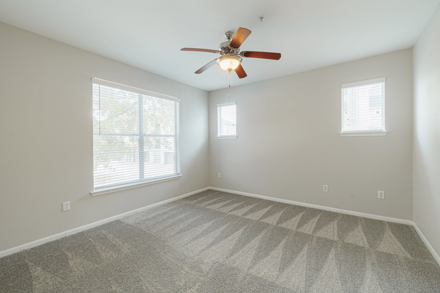 The Retreat at Stafford Apartments Image 20