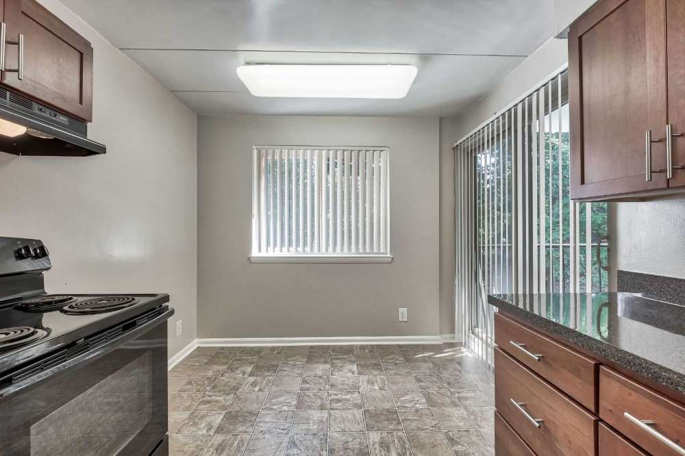 Ashley Apartments Image 13