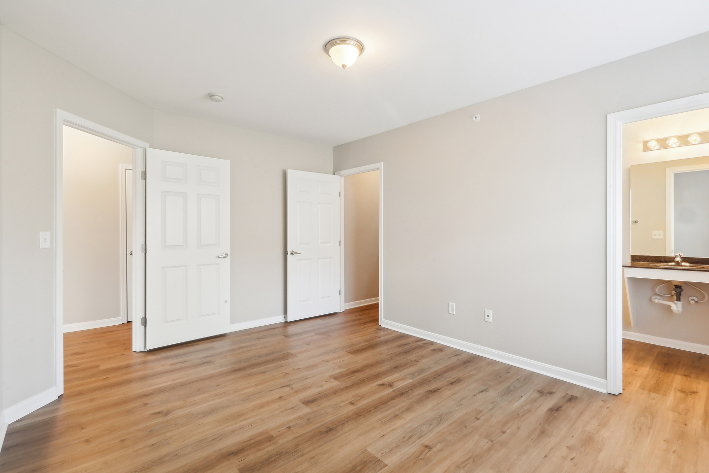 Water's Bend Apartments Image 16