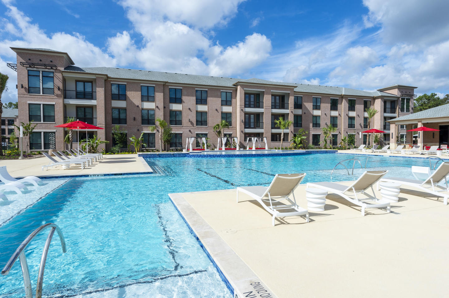Imperial Oaks Square Image 18