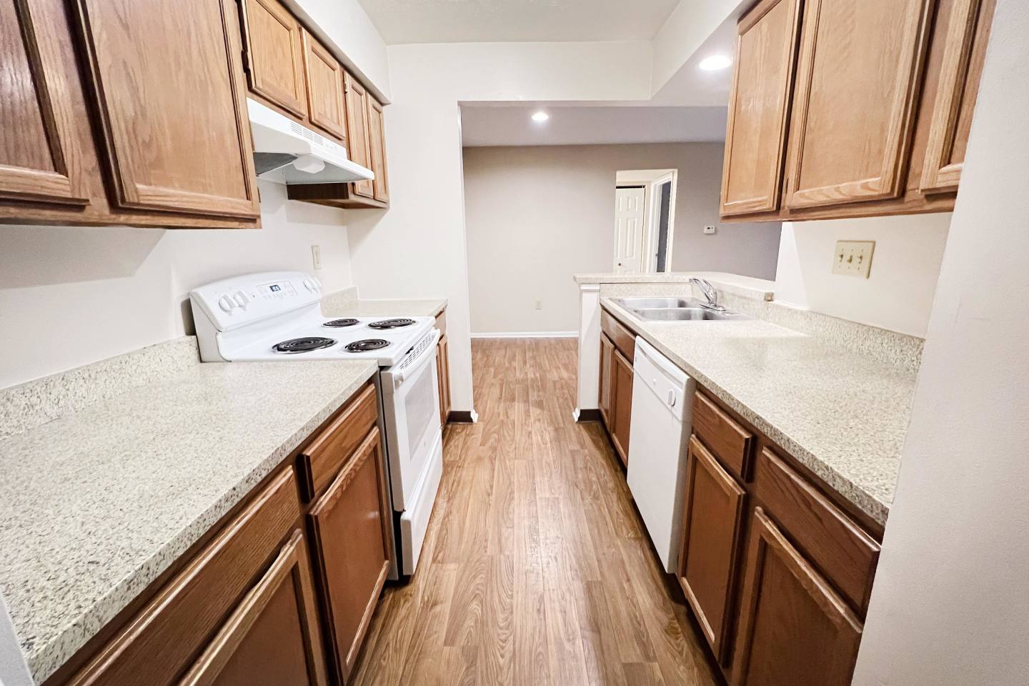 Deercross Apartments Image 92