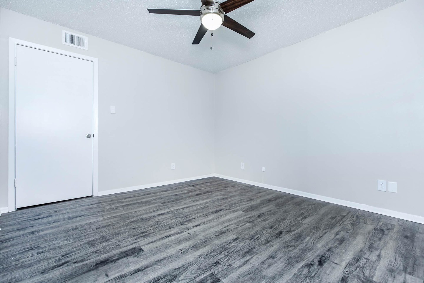 Tree Top Apartments Image 39