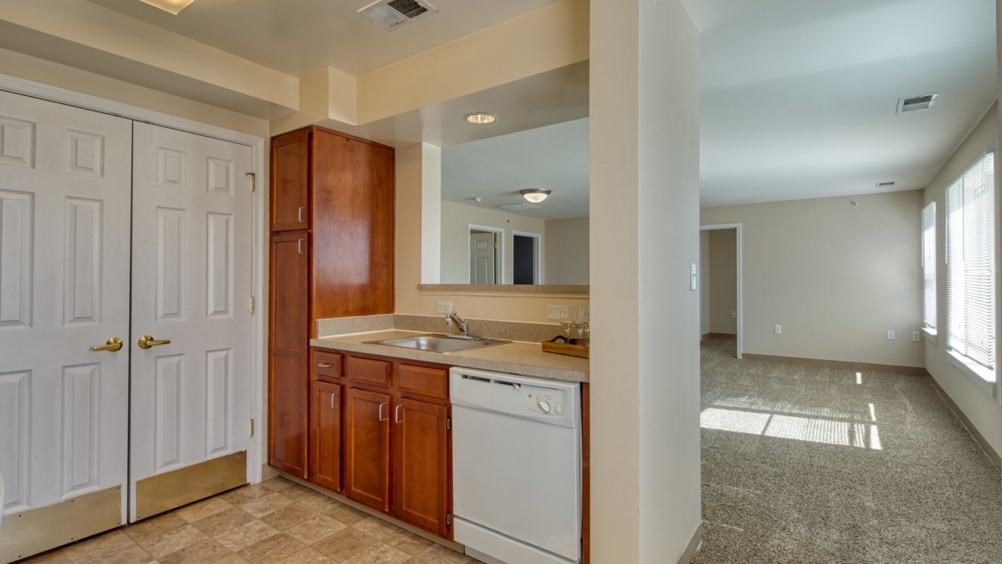 North Market/South Carroll Apartments Image 18