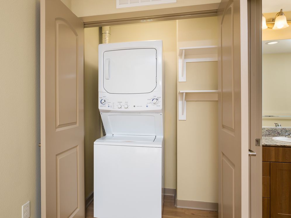 Avalon San Dimas Image 35
