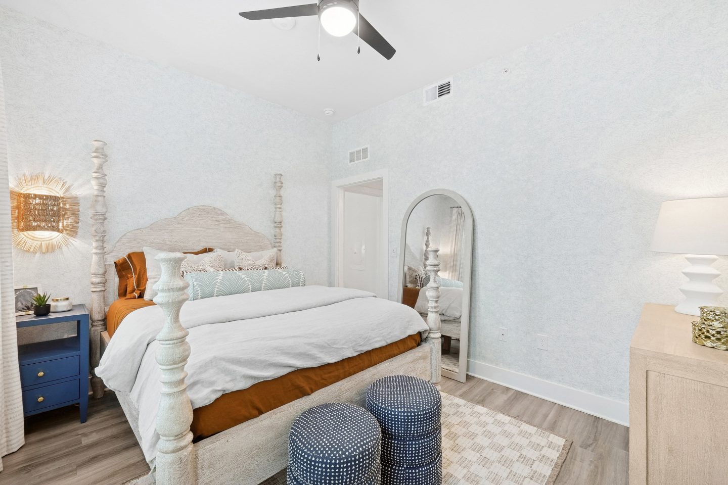 Linz Bayview Apartments Image 31