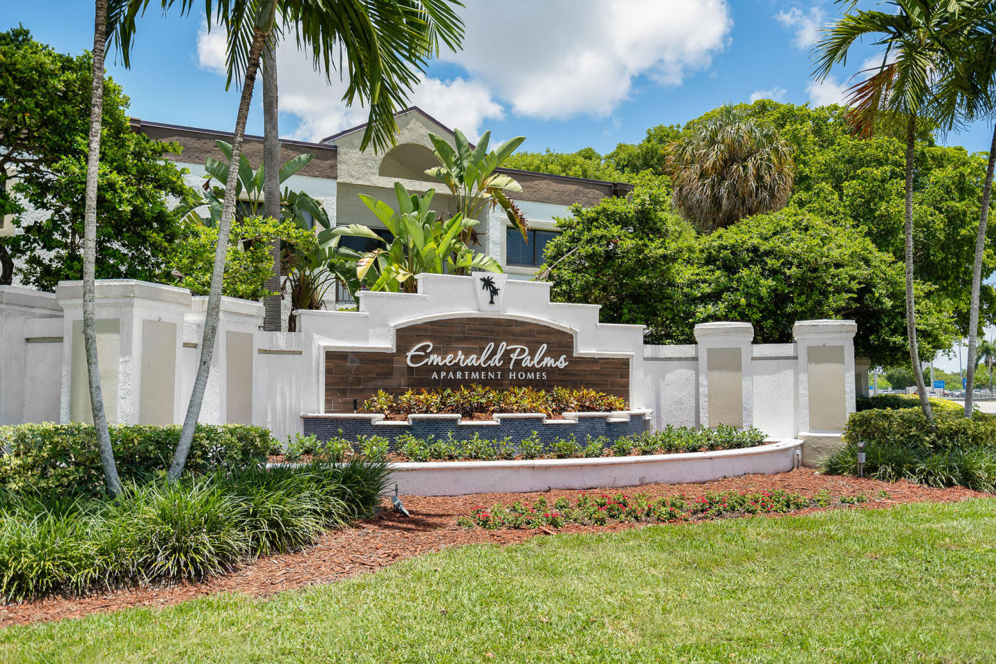 Emerald Palms Image 46