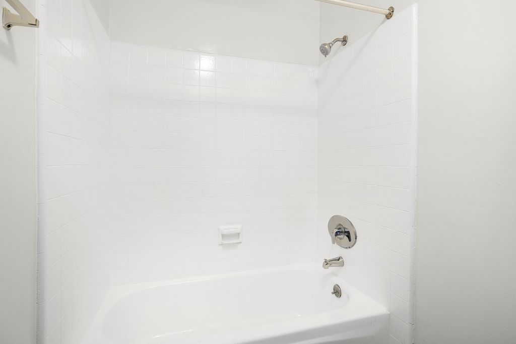 Riverside Apartments Image 16