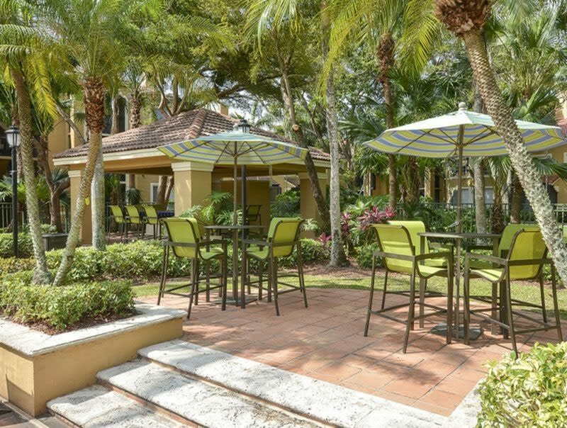Quiet Waters Apartment Homes Image 13