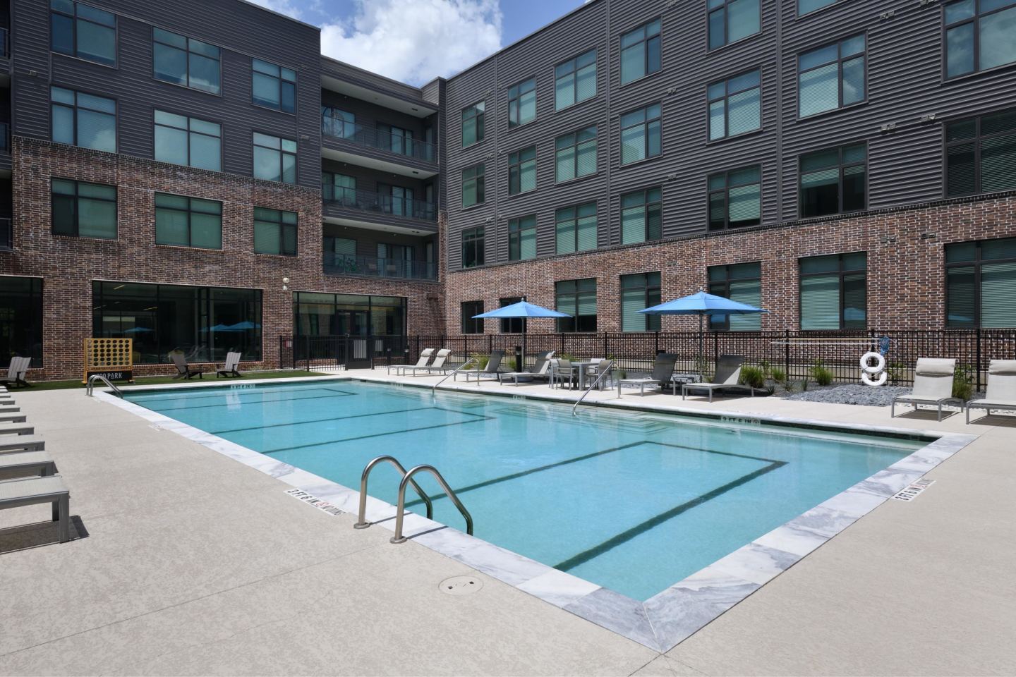 100 Park Image 13