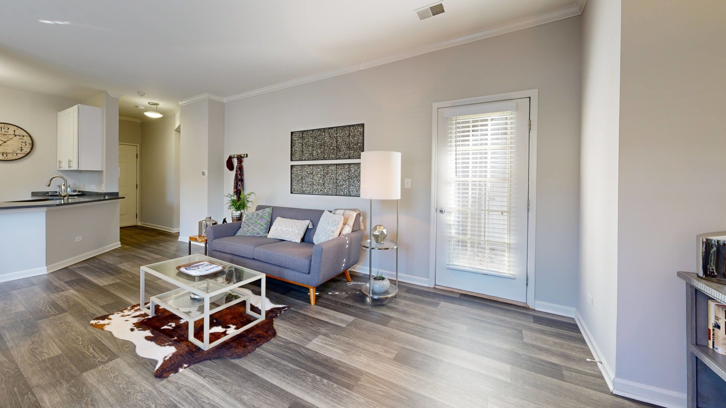 Dwell At Naperville Image 7