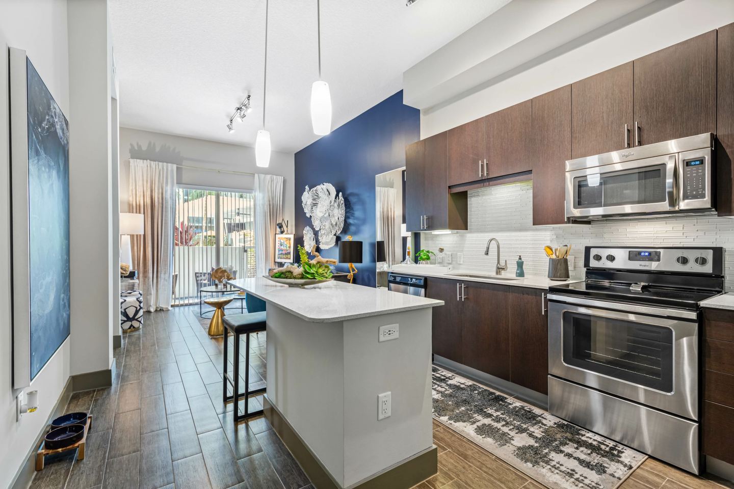 Pearl Dadeland Image 7