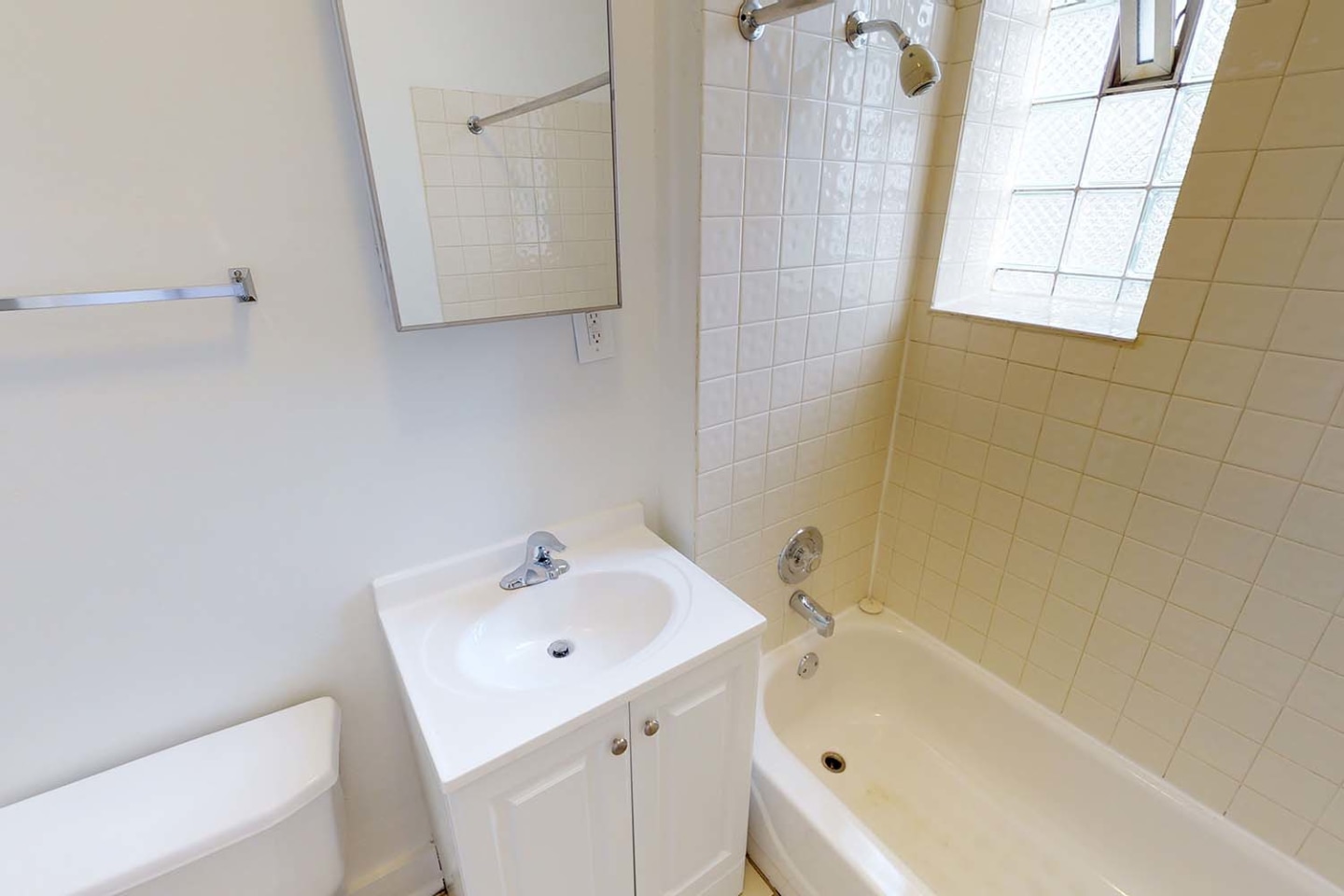 5457-5459 S. Blackstone Avenue Image 34