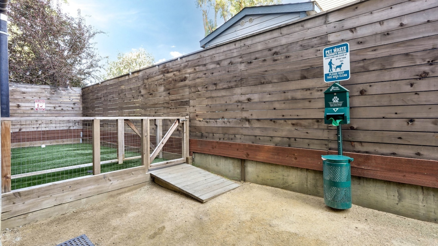 4801 Shattuck Image 26
