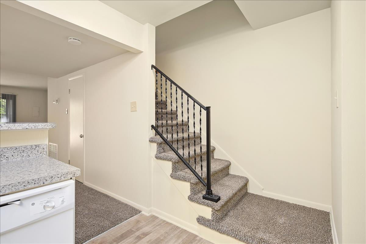 Oak Hill Townhomes Image 7