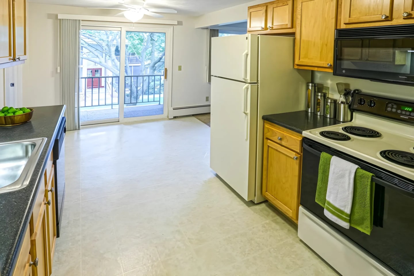 Clover Park Apartments Image 9