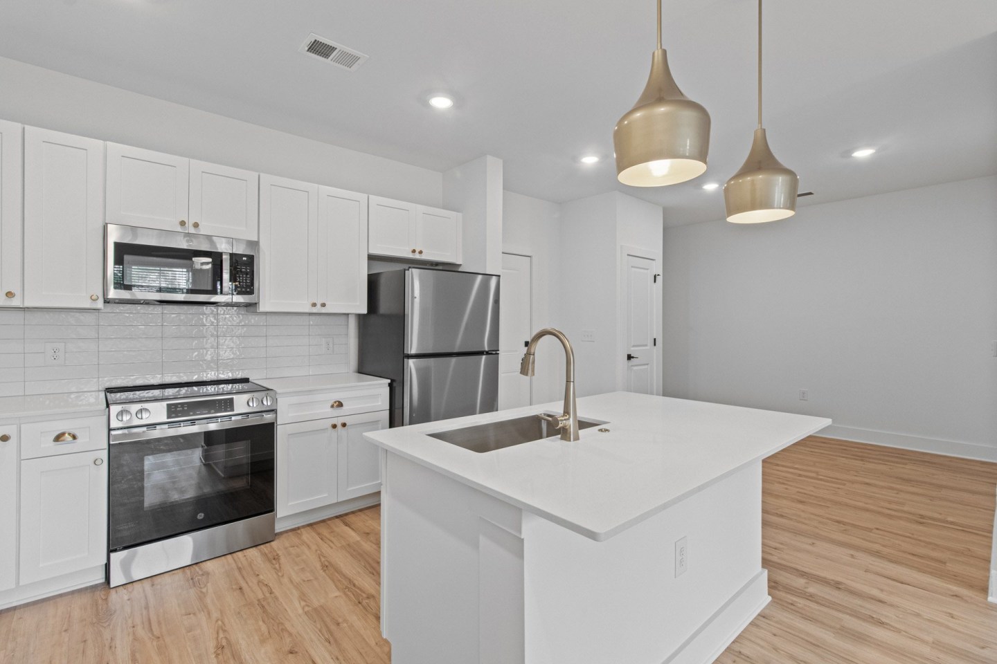 The Nixon Apartments Image 35
