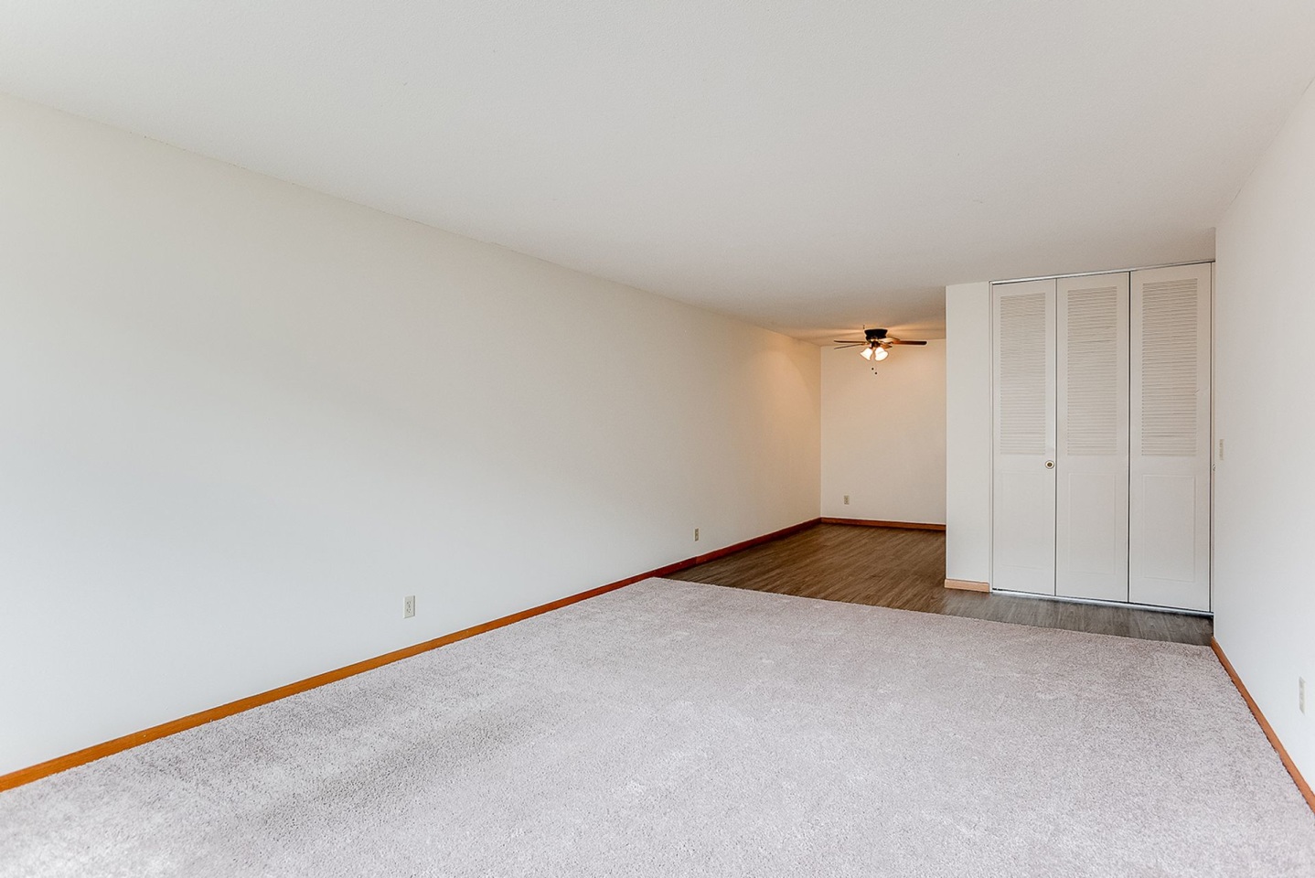 2435 Pillsbury Ave South Image 7