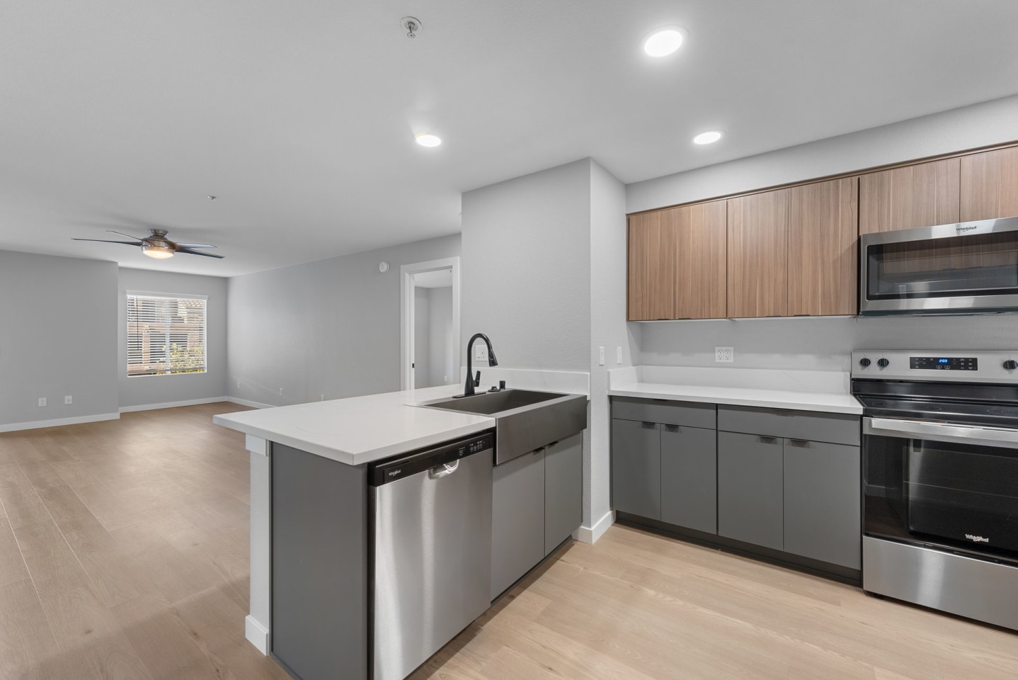 The Grand Costa Mesa Image 9