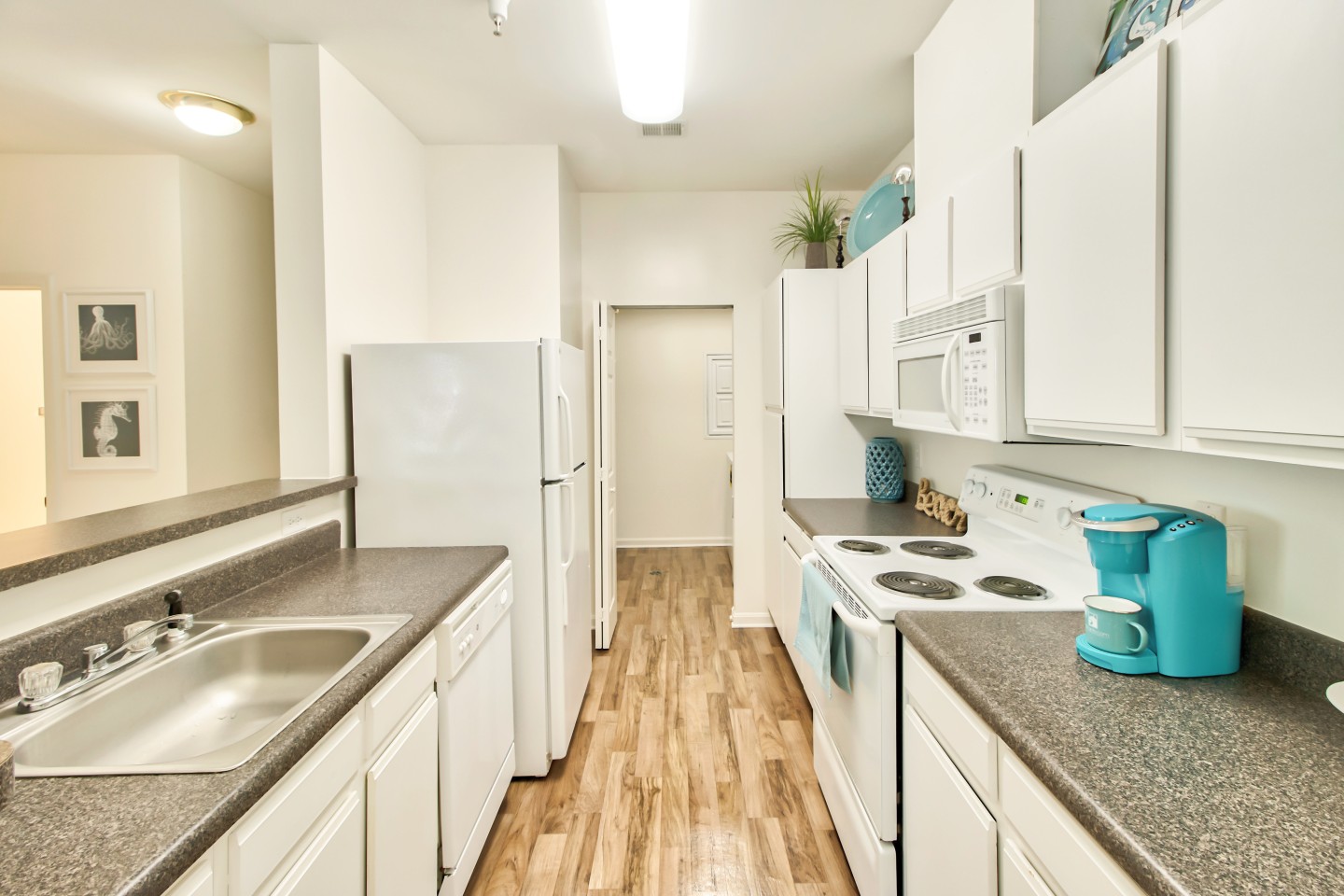 Marley Manor Luxury Apartment Homes Image 30