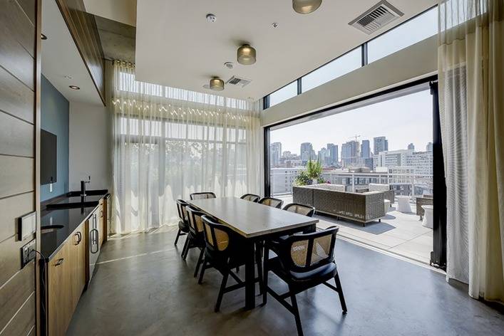 624 Yale Image 22