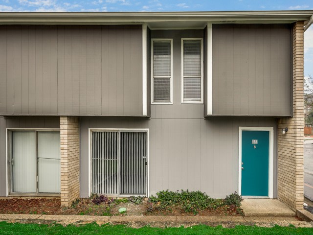 Pinewoods Apartments Image 4