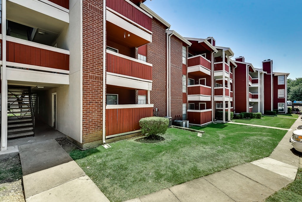 Luna Apartments Image 2