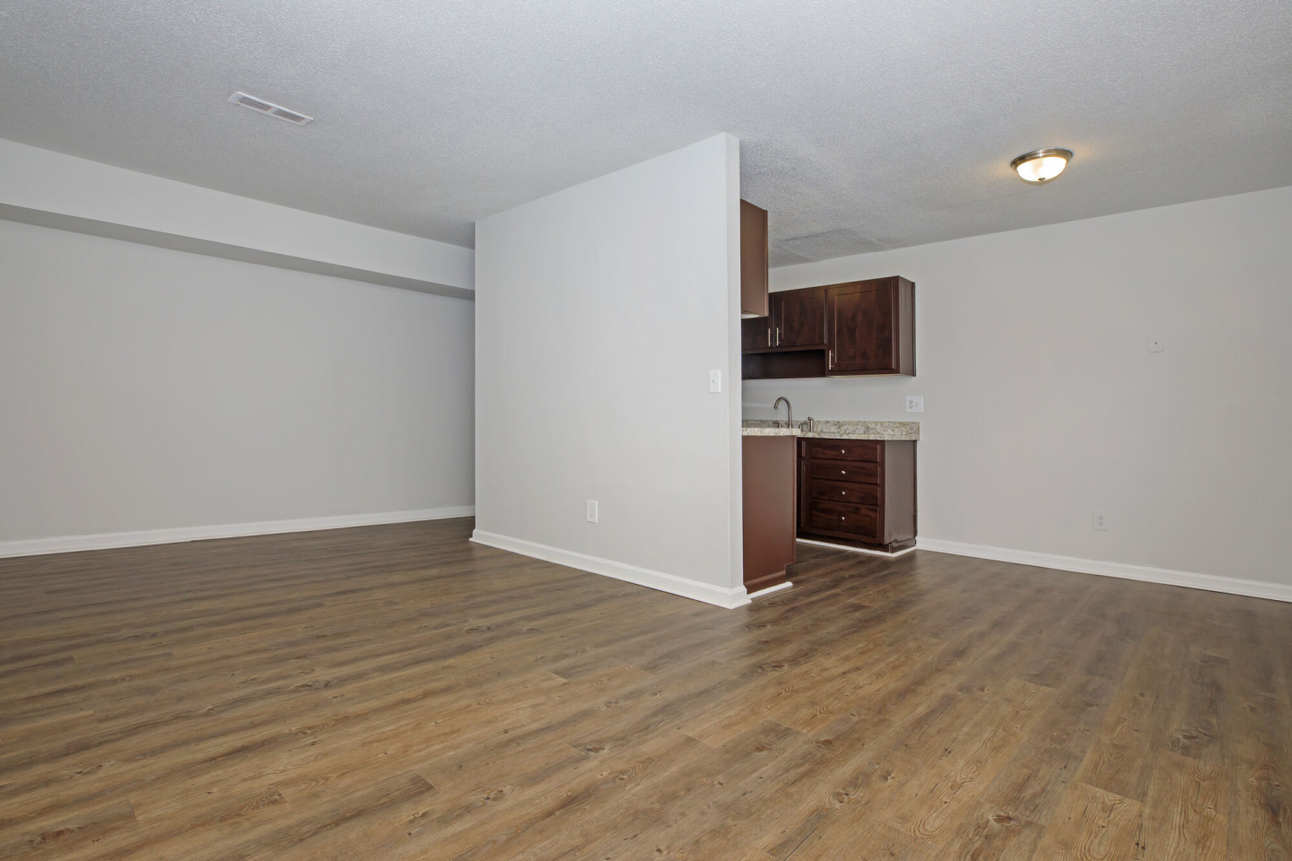 South Pointe Apartment Home Image 5