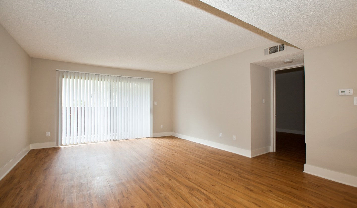 Indian Oaks Apartments Image 9