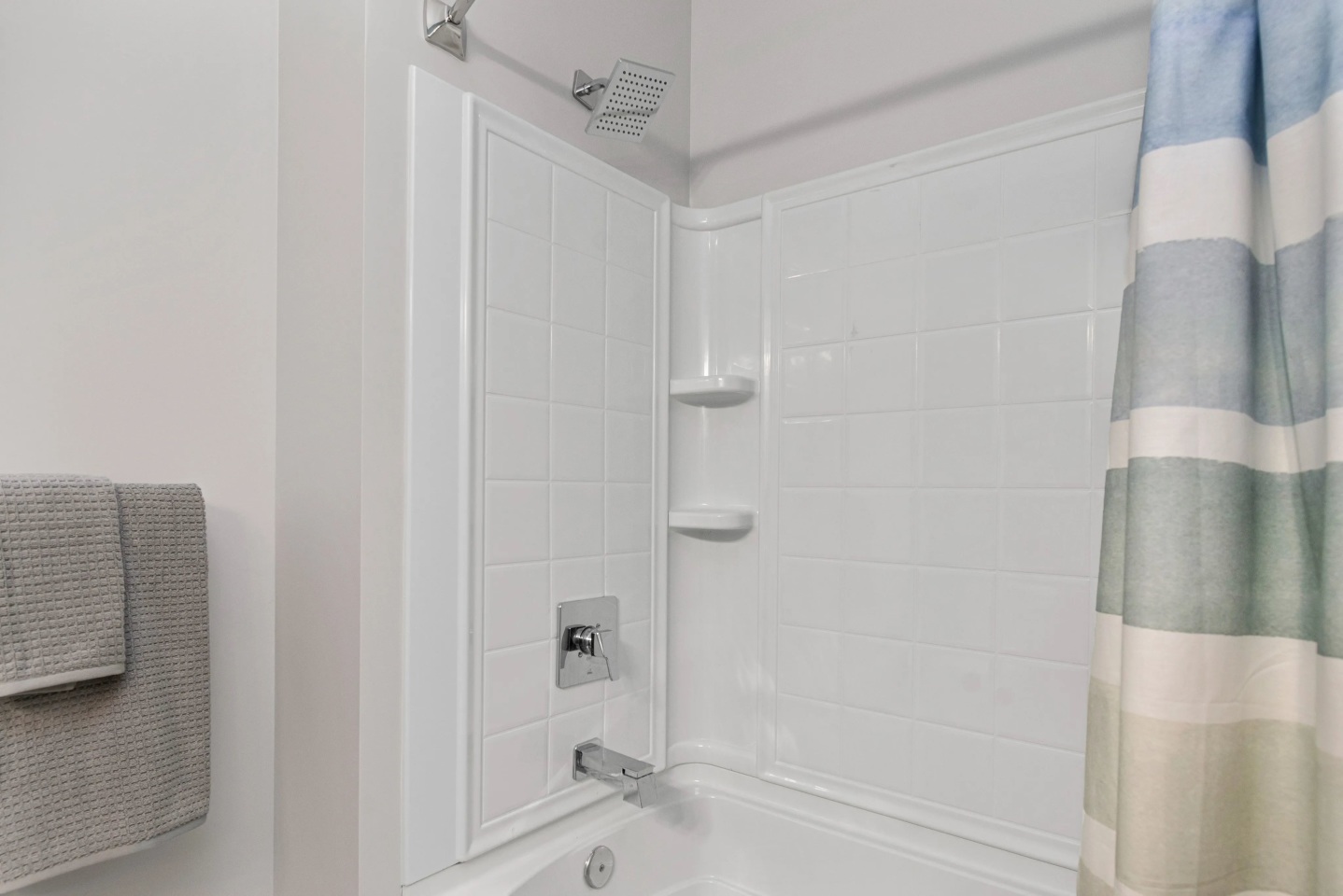 505 Sutton Image 15