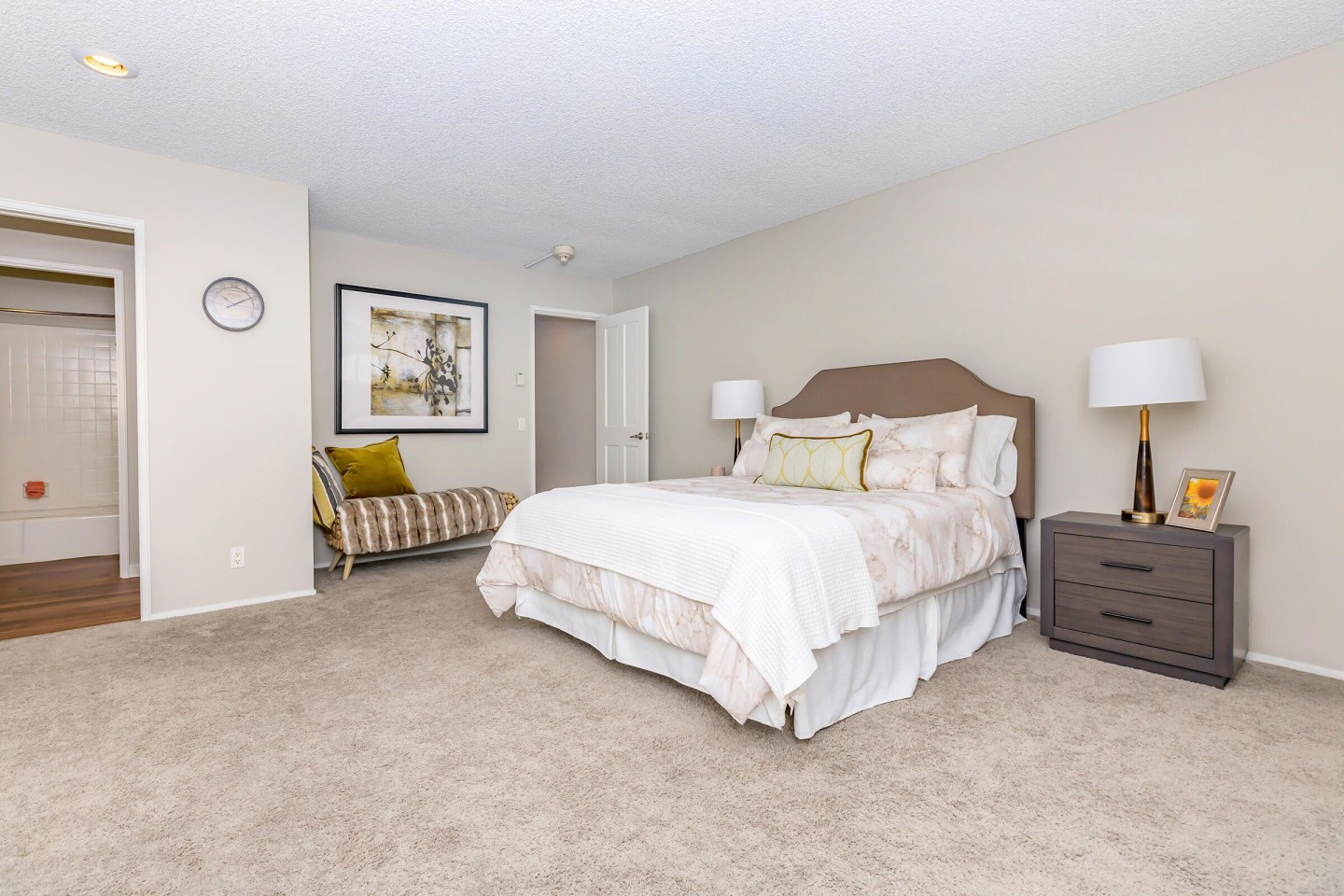 The Regent at Bellevue Way Image 8