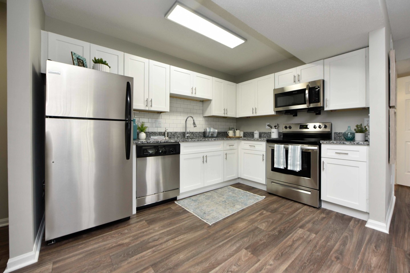 Emery Apartment Homes Image 6