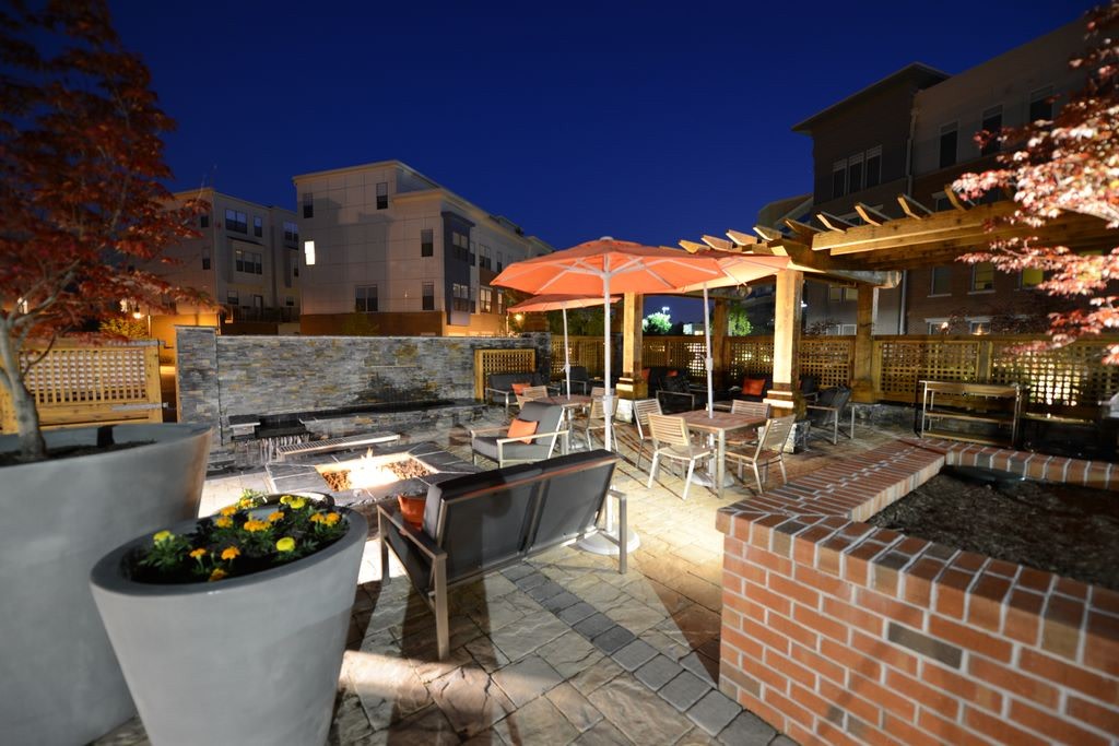 Gables Centerpointe Image 11