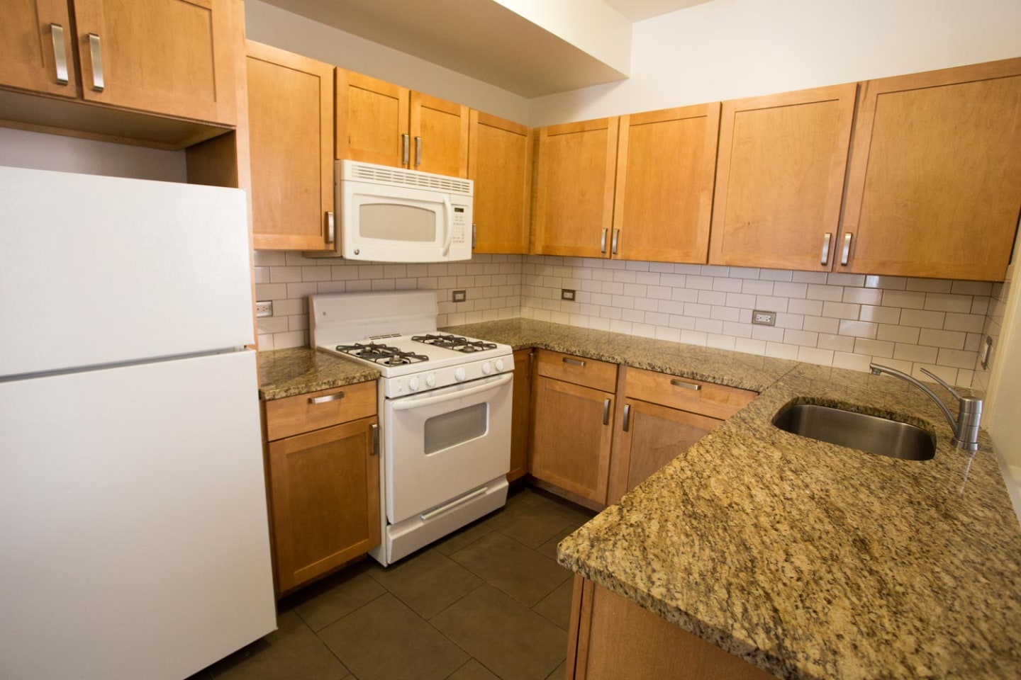 5401-5409 S. Cottage Grove Avenue Image 22