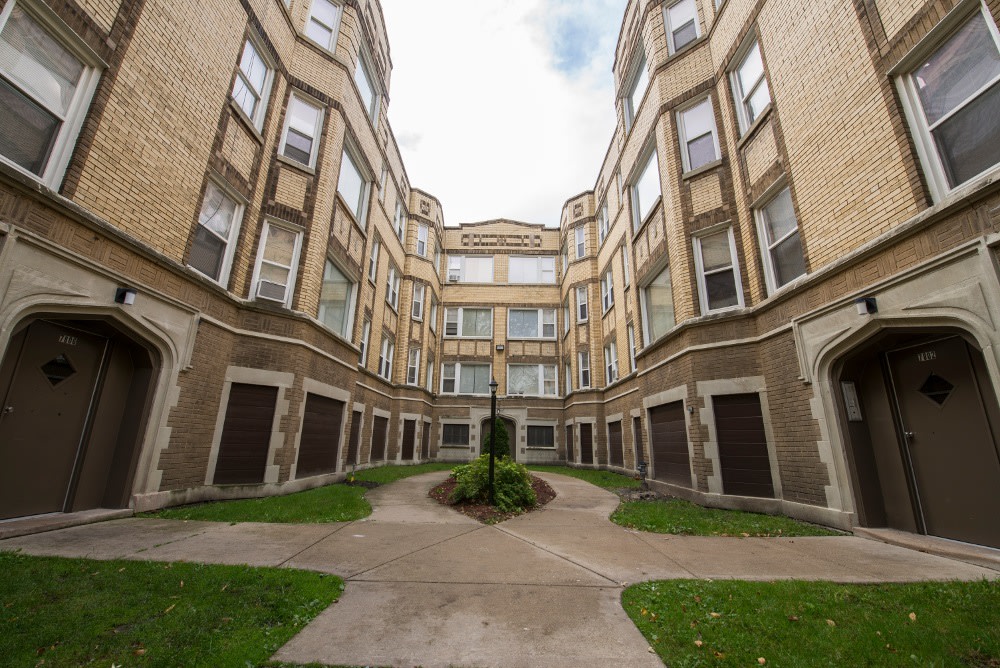 7800-06 S Essex Image 8