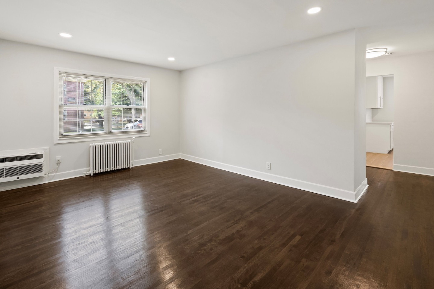 Palisades Gardens Apartments Image 4