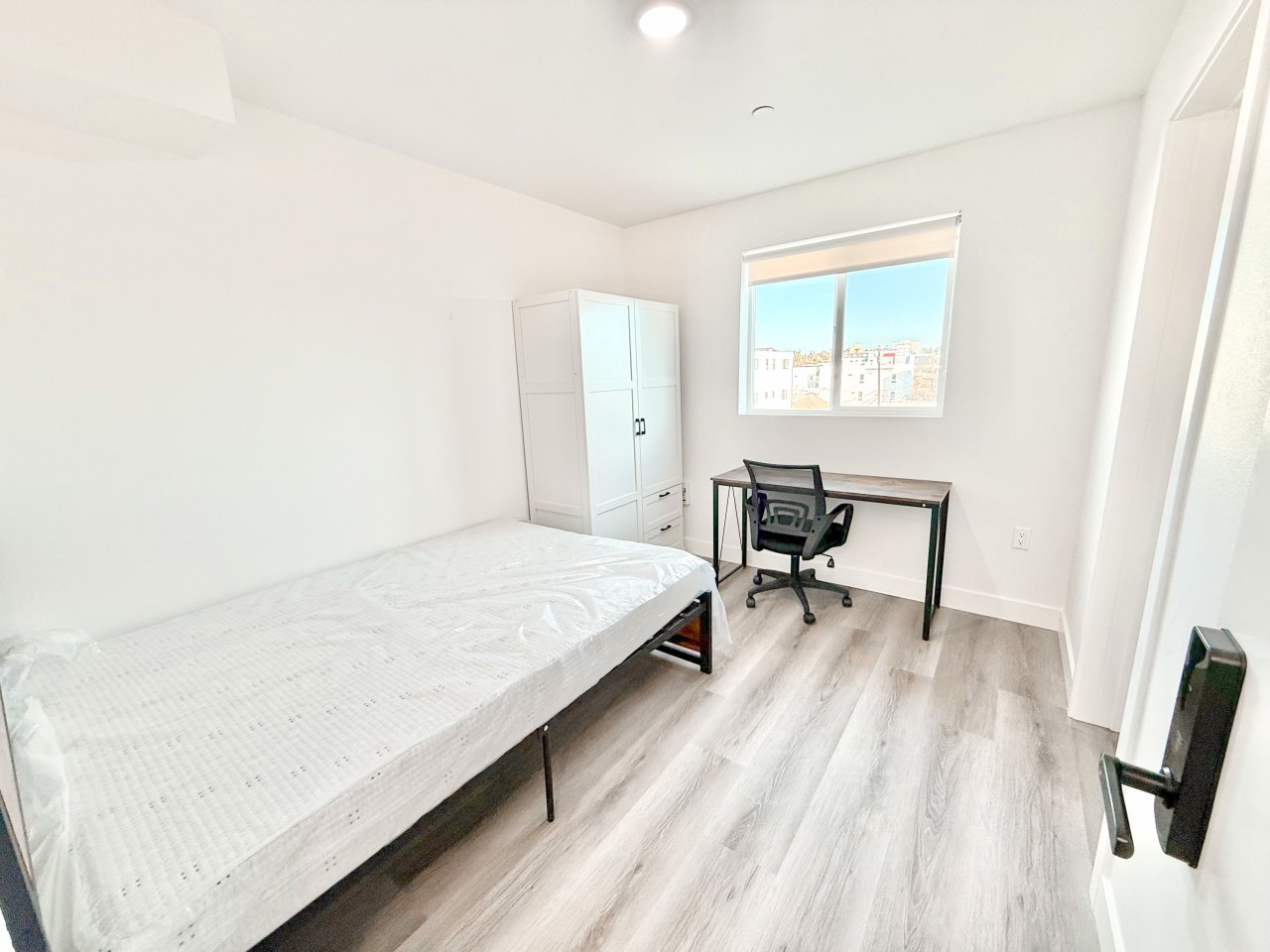 1329 W 36th Street - Co-Living Housing Image 32