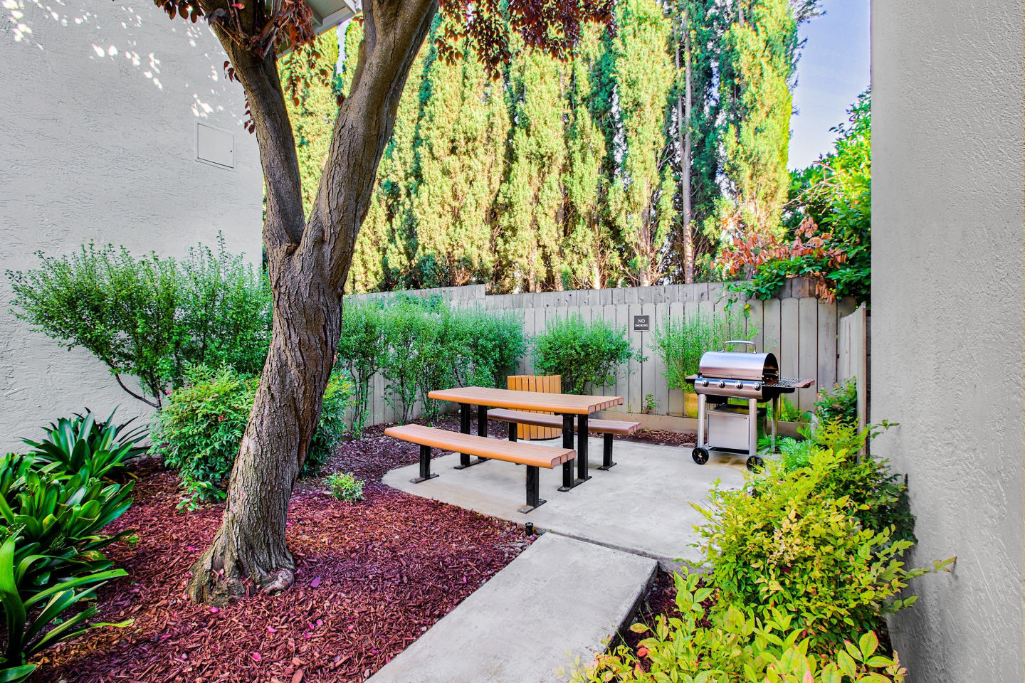 Pleasanton Place Image 9