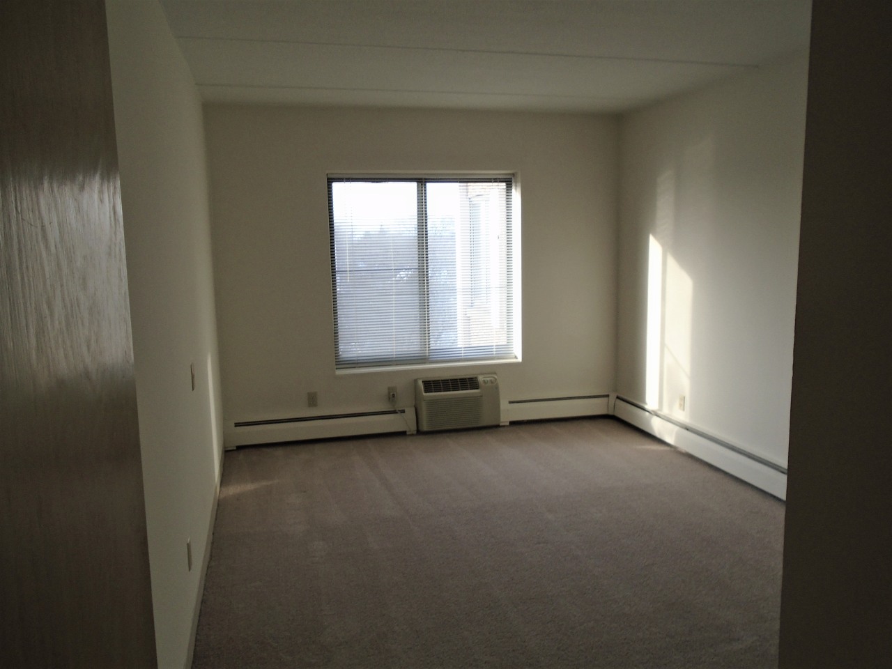 John Snell Apartments Image 2