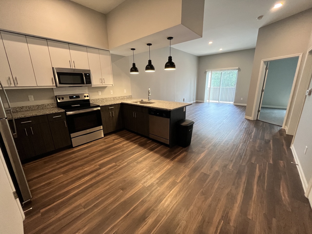 Blvd 64 Apartments Image 2