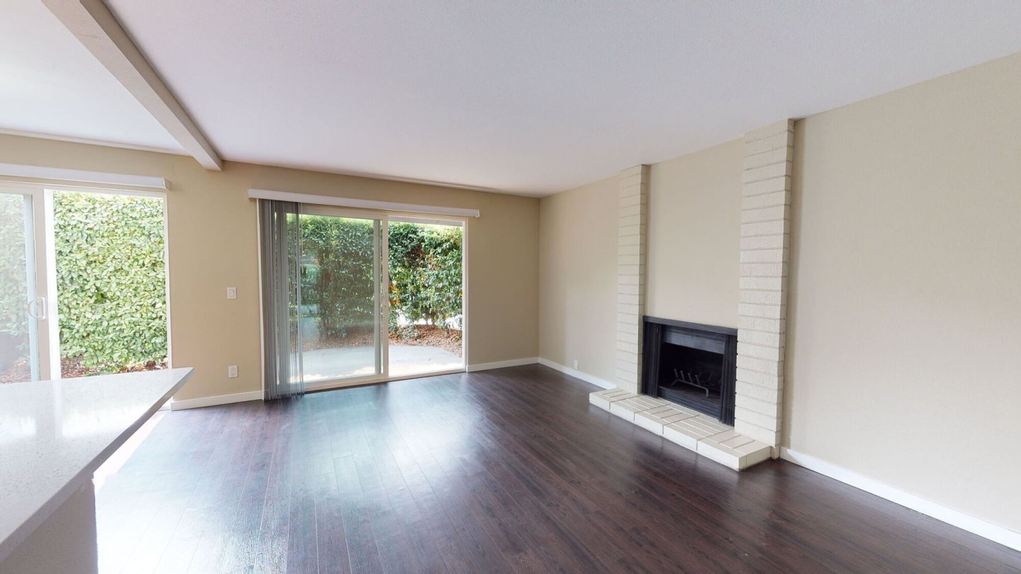 Shadowbrook Apartments Image 9