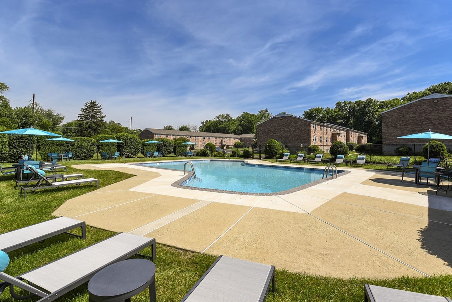 Village Green Apartments Image 10