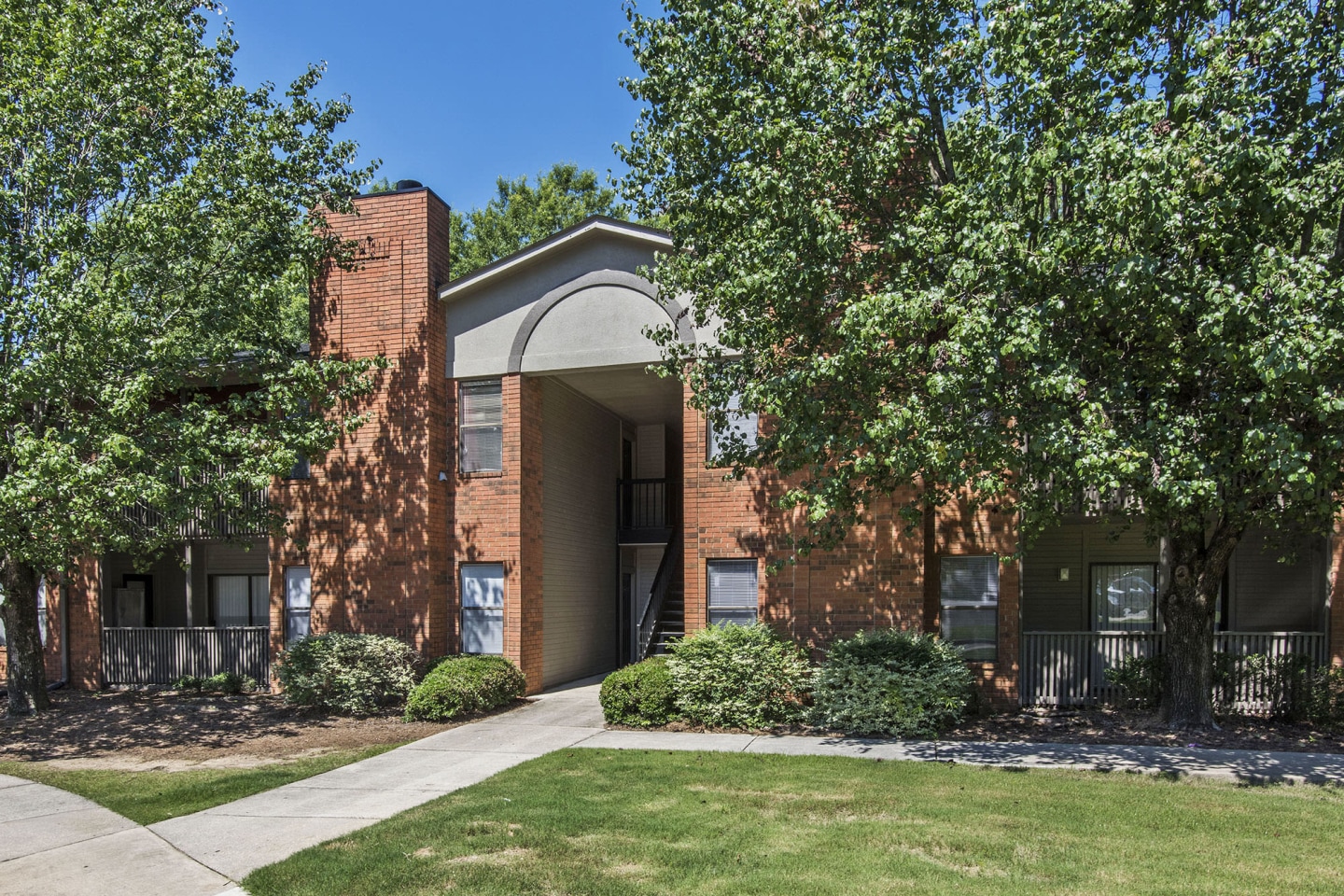 Riverchase Landing Image 13