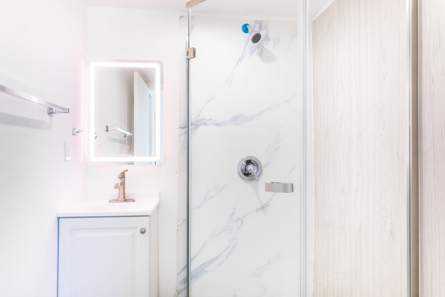 1815 W Adams Boulevard - Co-Living Image 5