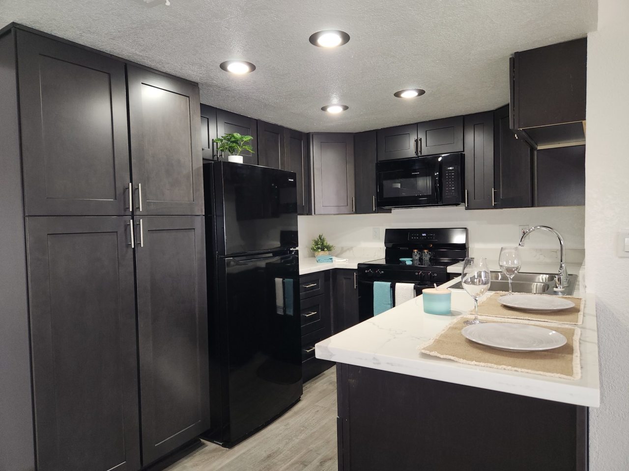 Desert Lakes Apartments Image 10