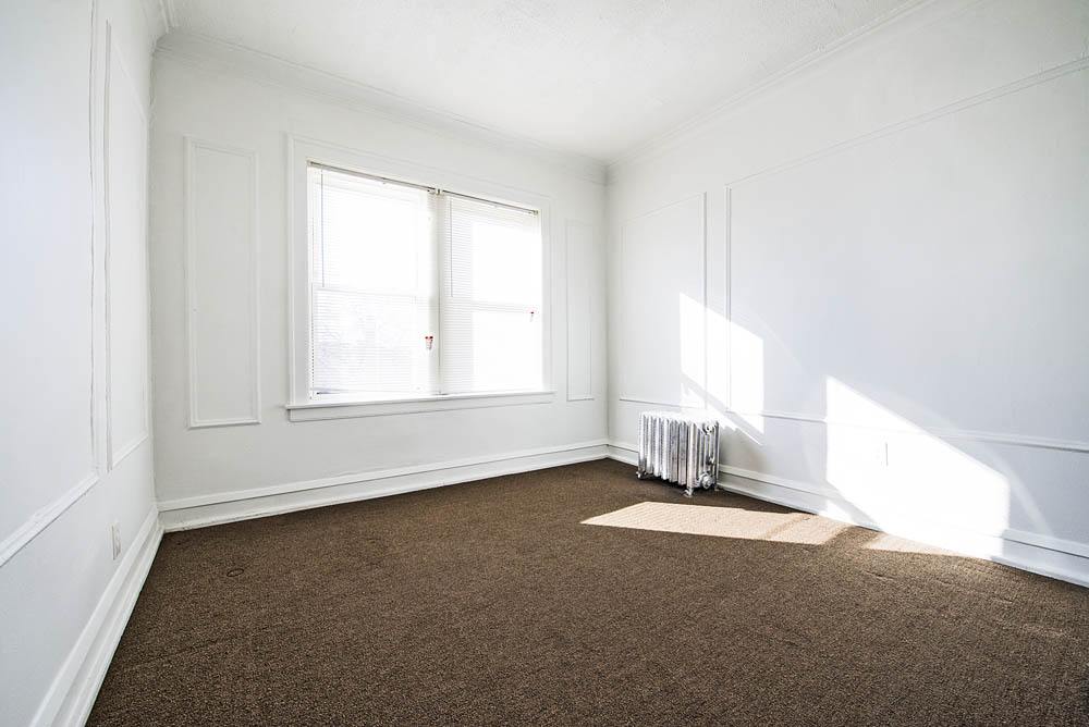8056 S Drexel Ave Image 7