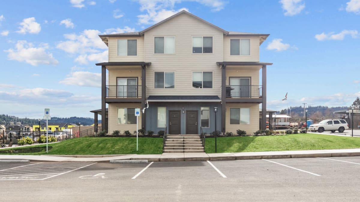 Lark View Village Image 23