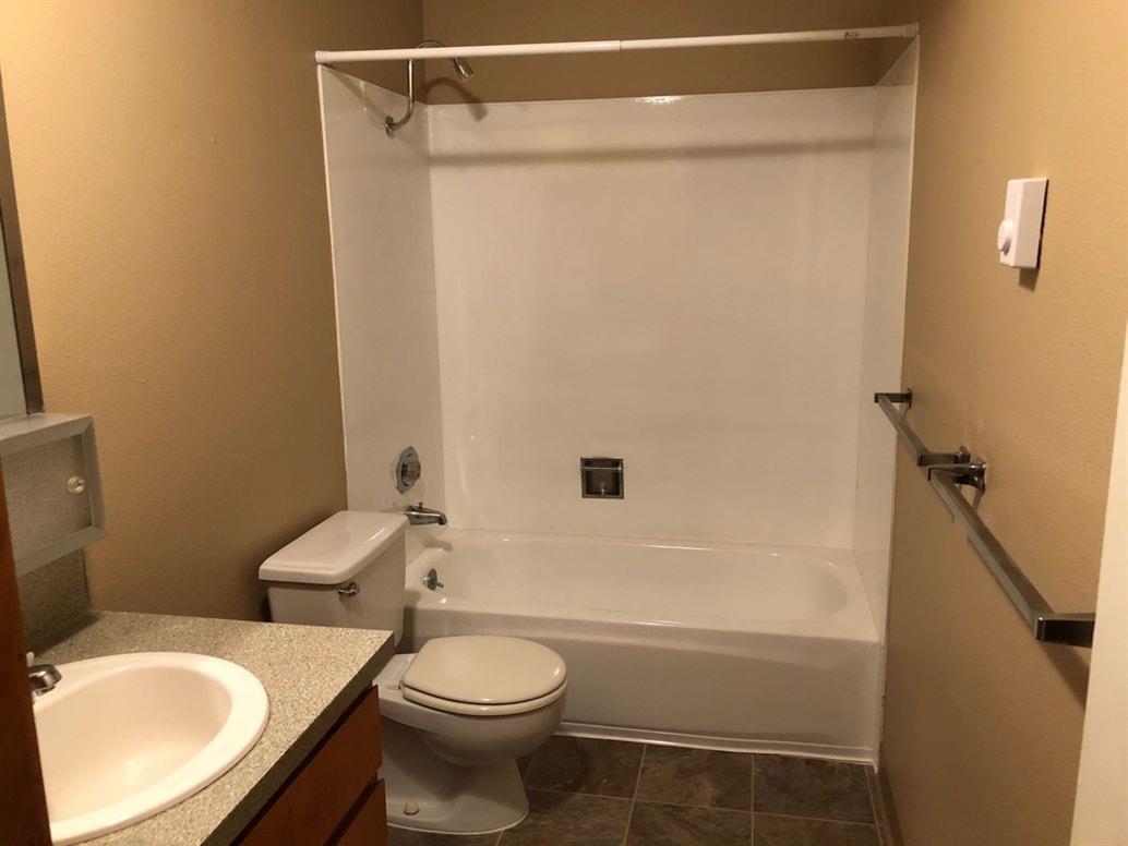 Eagle Pointe Image 6