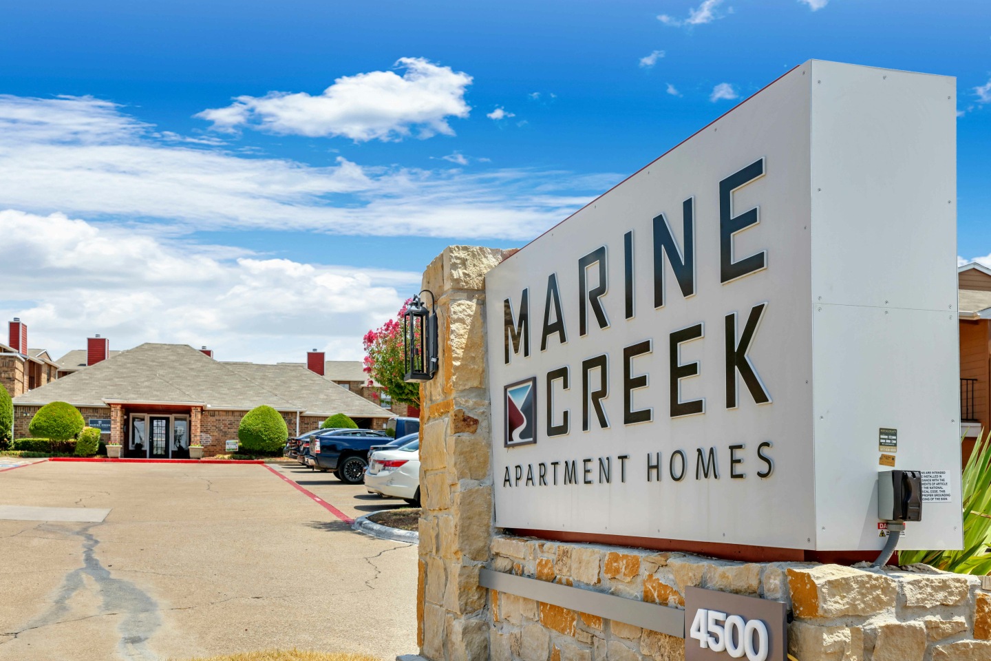 Marine Creek Apartments Image 1