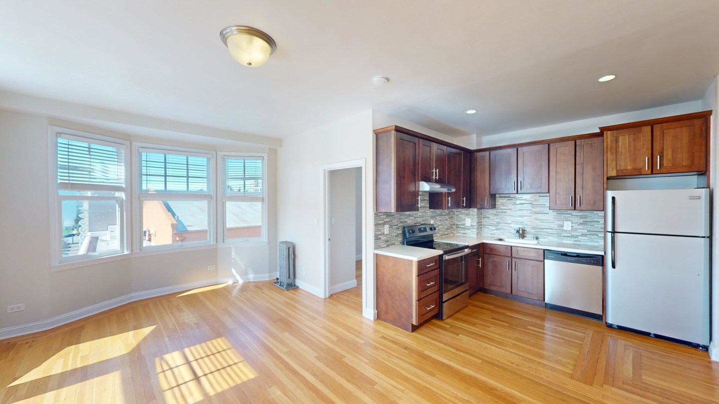 950 Franklin Street Image 1